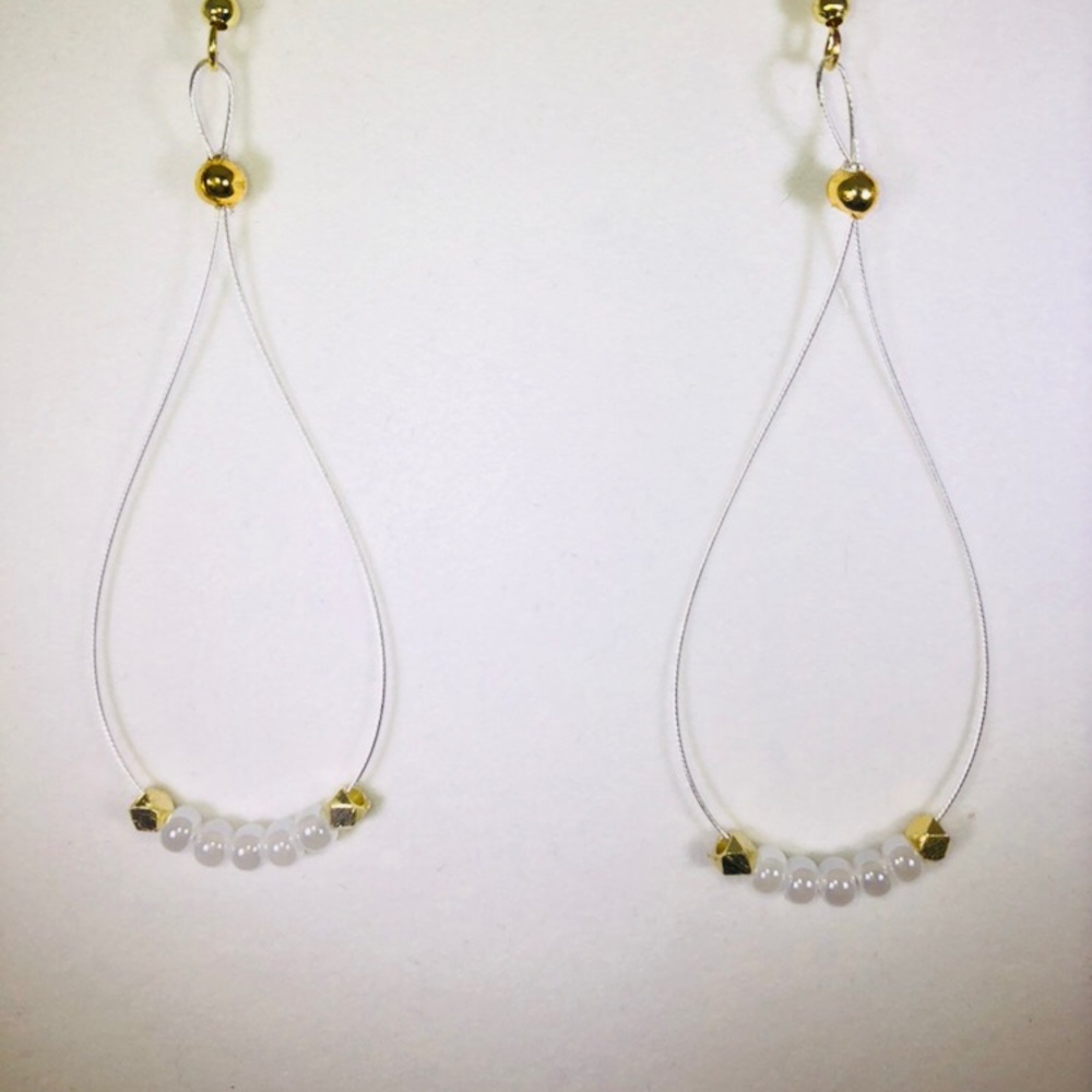 Star Crafts White Glass Beads 14kt Gold Beads